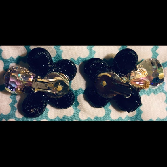 Vintage Black Iridescent Clip-On Earrings - Picture 4 of 4